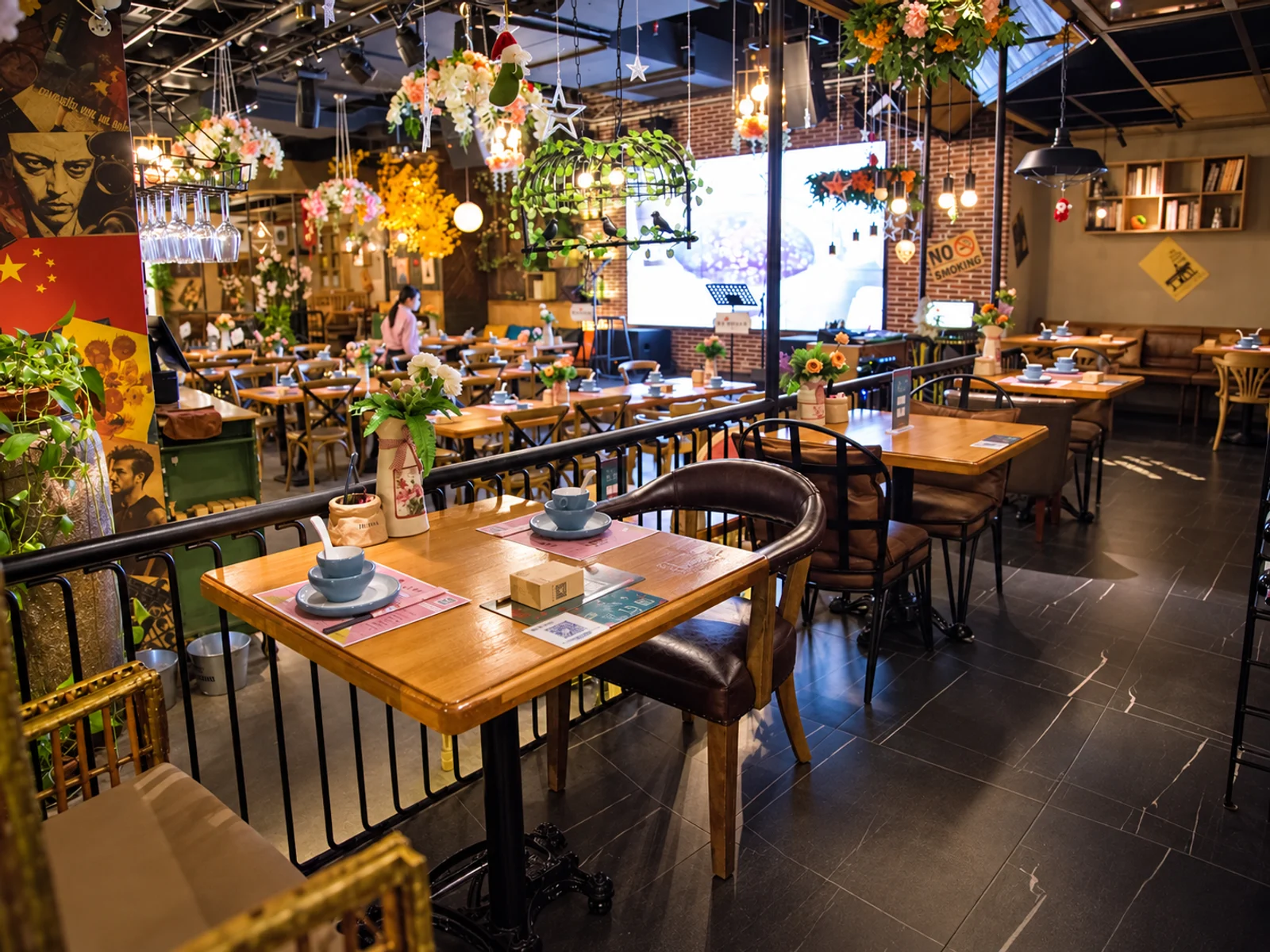 Music-themed restaurant furniture project